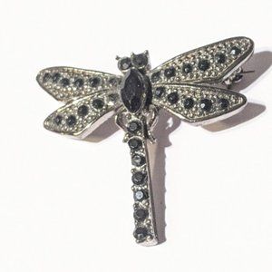 Beautiful Vintage Dragonfly Pin Brooch